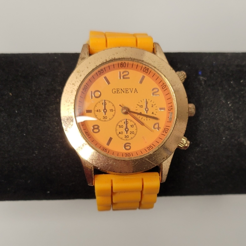 ▪︎Geneva Women's Watch